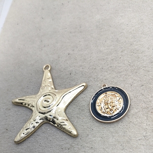 37满29元 项链坠2个 包邮