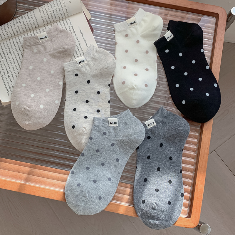 无骨袜子女短筒纯棉春夏季薄款短袜波点时尚布标韩系学院风矮腰袜