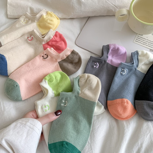 无骨船袜女纯棉夏季薄款不掉跟隐形短袜刺绣笑脸撞色防臭浅口袜子