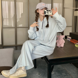 ootd穿搭蓝色减龄卫衣套装女春2025超火运动休闲慵懒多巴胺两件套图片
