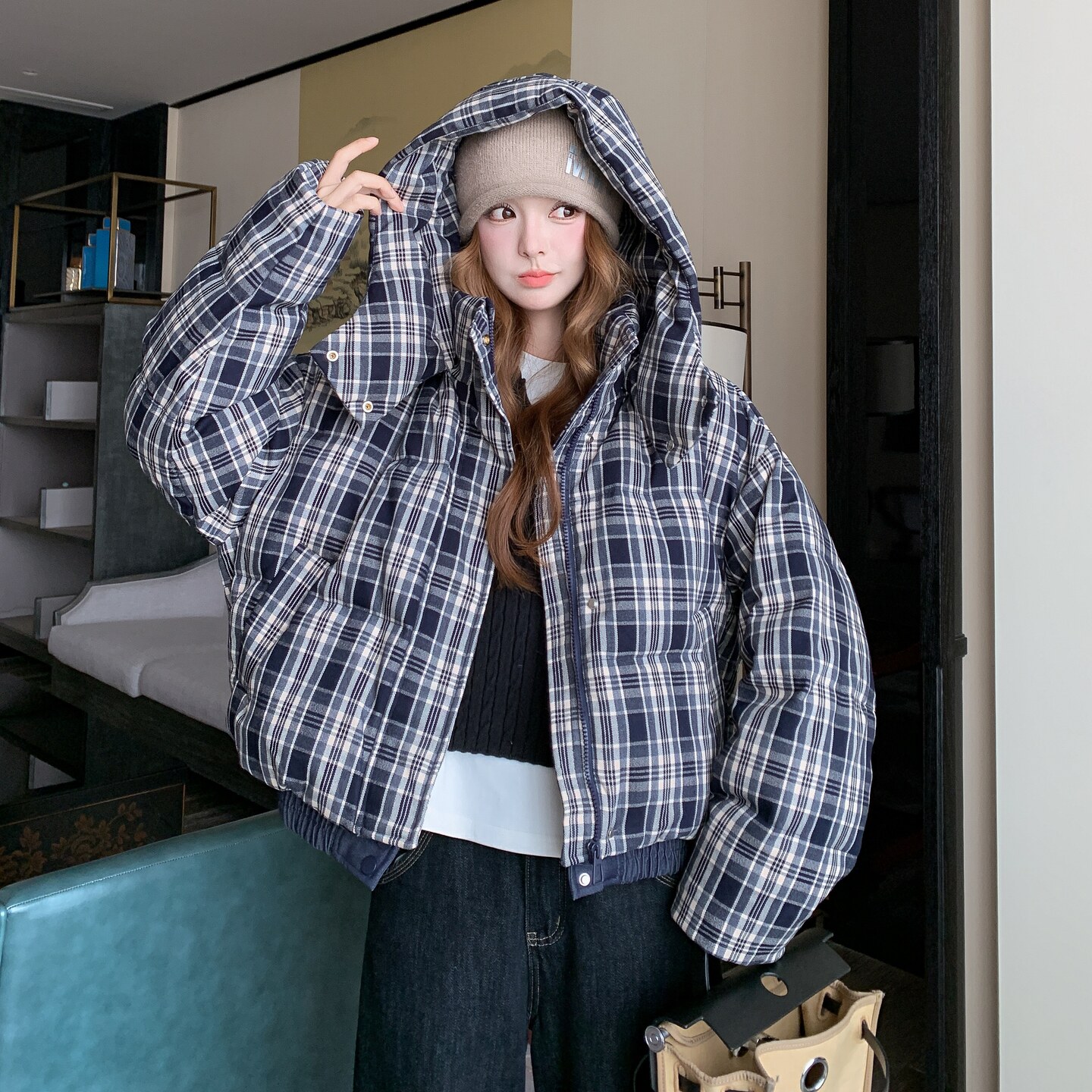 现货-肌理感面料蓝色格纹50羽绒连帽外套306-AW130-p265-k398，女装羽绒服，浙宝306