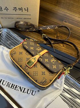 Clean Knоck百搭斜挎包小方包2026新款高级感轻奢法式小众老花包