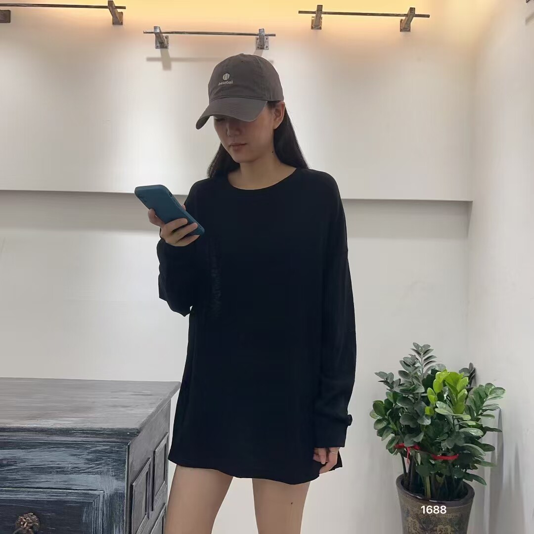 yiyougu1688#大版春秋新款韩国宽松简约圆领长袖打底衫T恤衣优谷