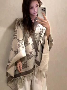 法国CINSKINS逢吉丁辰~字母双面羊绒围巾保暖两用优雅女披肩斗篷