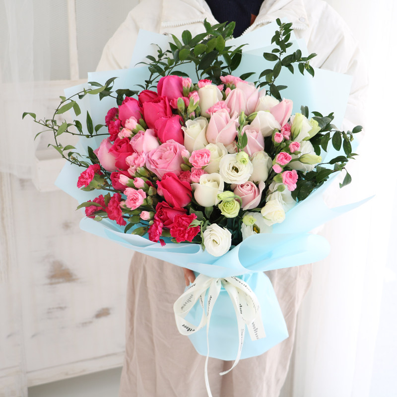北京同城生日礼物手捧花束新品