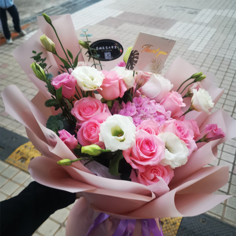 杭州爱人满天星混搭花束同城配送