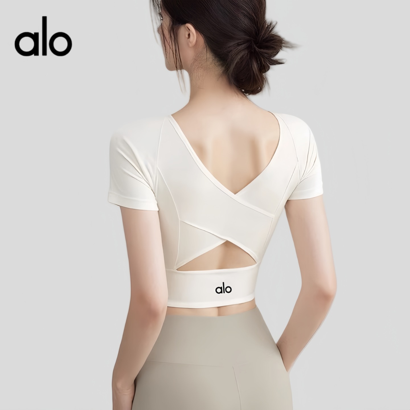 aloyoga2025新款带胸垫瑜伽套装