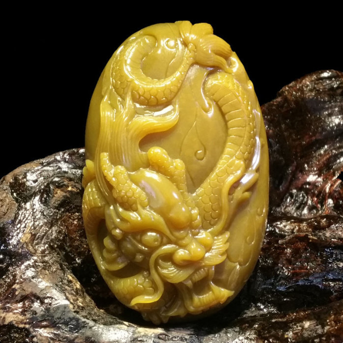 霍山玉精品生肖龙行天下黄蜡石黄龙玉大别山玉青冻石籽料手玩件