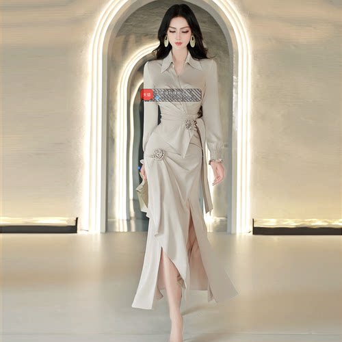 初秋抽皱盘花衬衫不规则开衩半身裙两件套2025新款名媛风套装裙