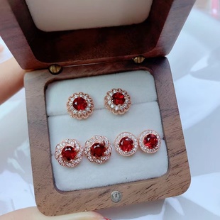 石榴石耳钉红石s925纯女耳饰环百搭礼物冬2025新款潮红石四叶草