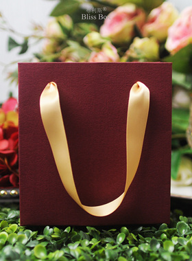 酒红新年礼品袋ins风结婚机构logo高档手拎纸袋生日手提礼袋