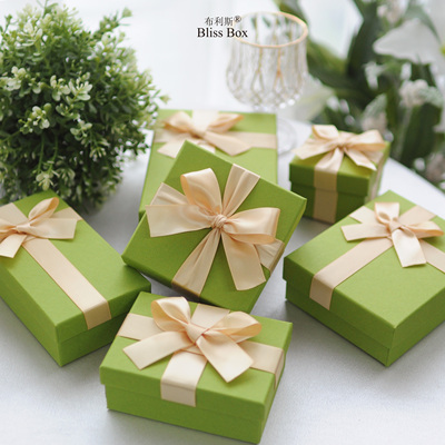 礼物盒喜糖盒口红色巧克力盒