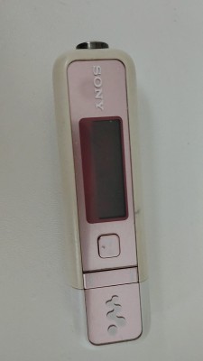 Sony索尼MP3播放器NWD-E025F更换电池包安装服务Walkman随身听