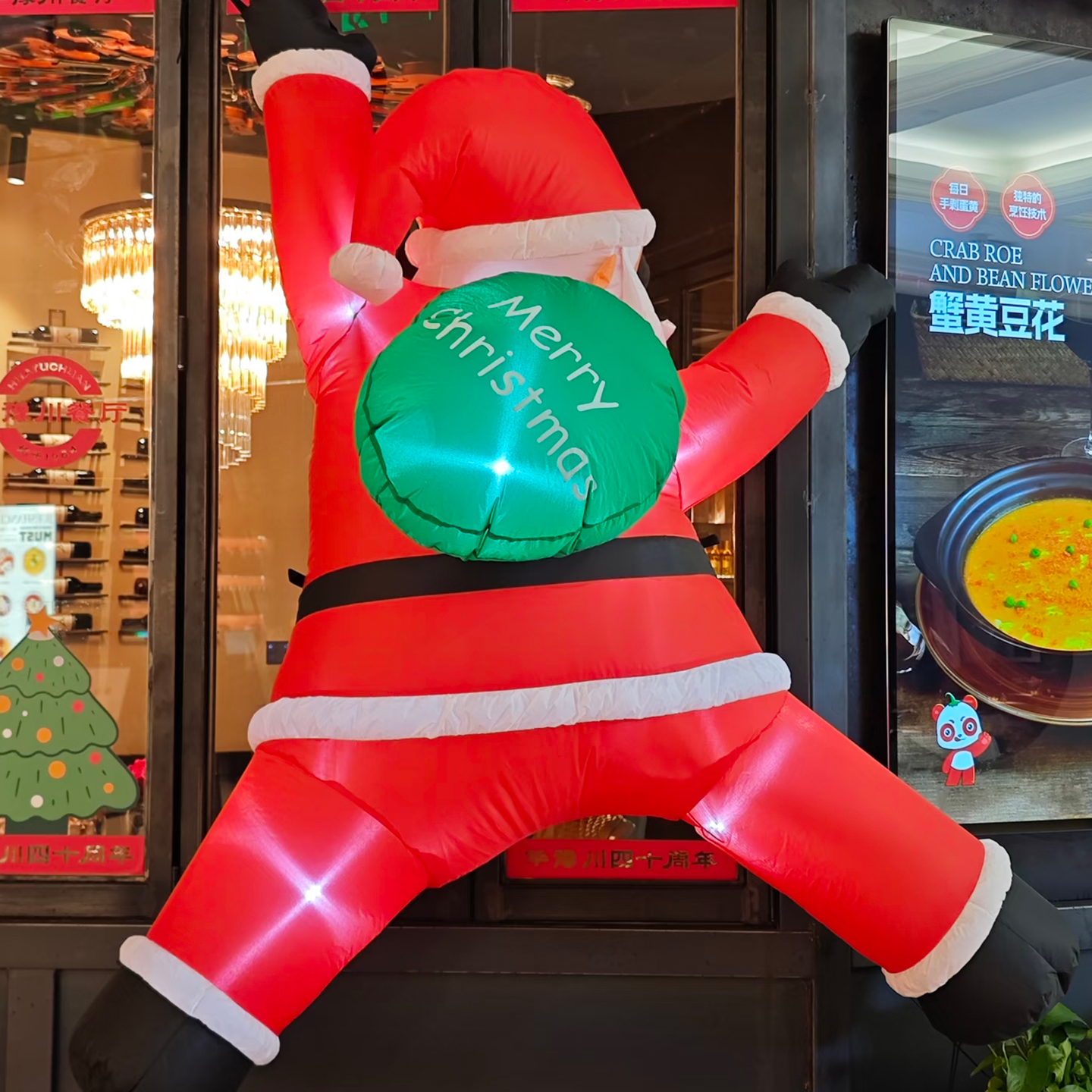 圣诞节装饰品充气圣诞老人爬窗发光气模店铺氛围场景布置拍照道具