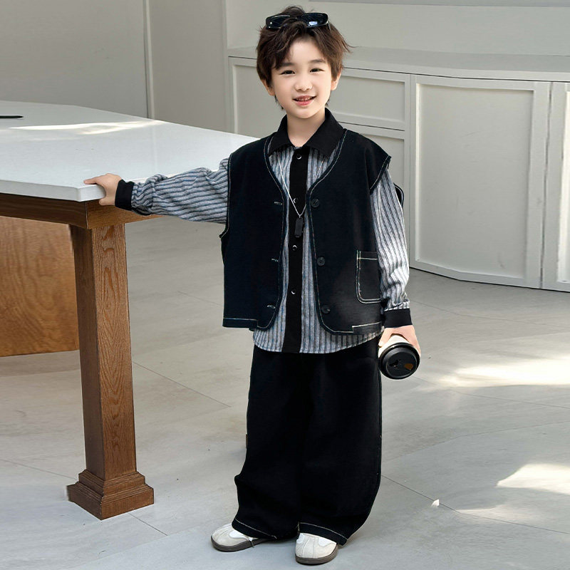 男童套装潮酷2026春季新款男孩休闲儿童马甲衬衫三件套中大童工装