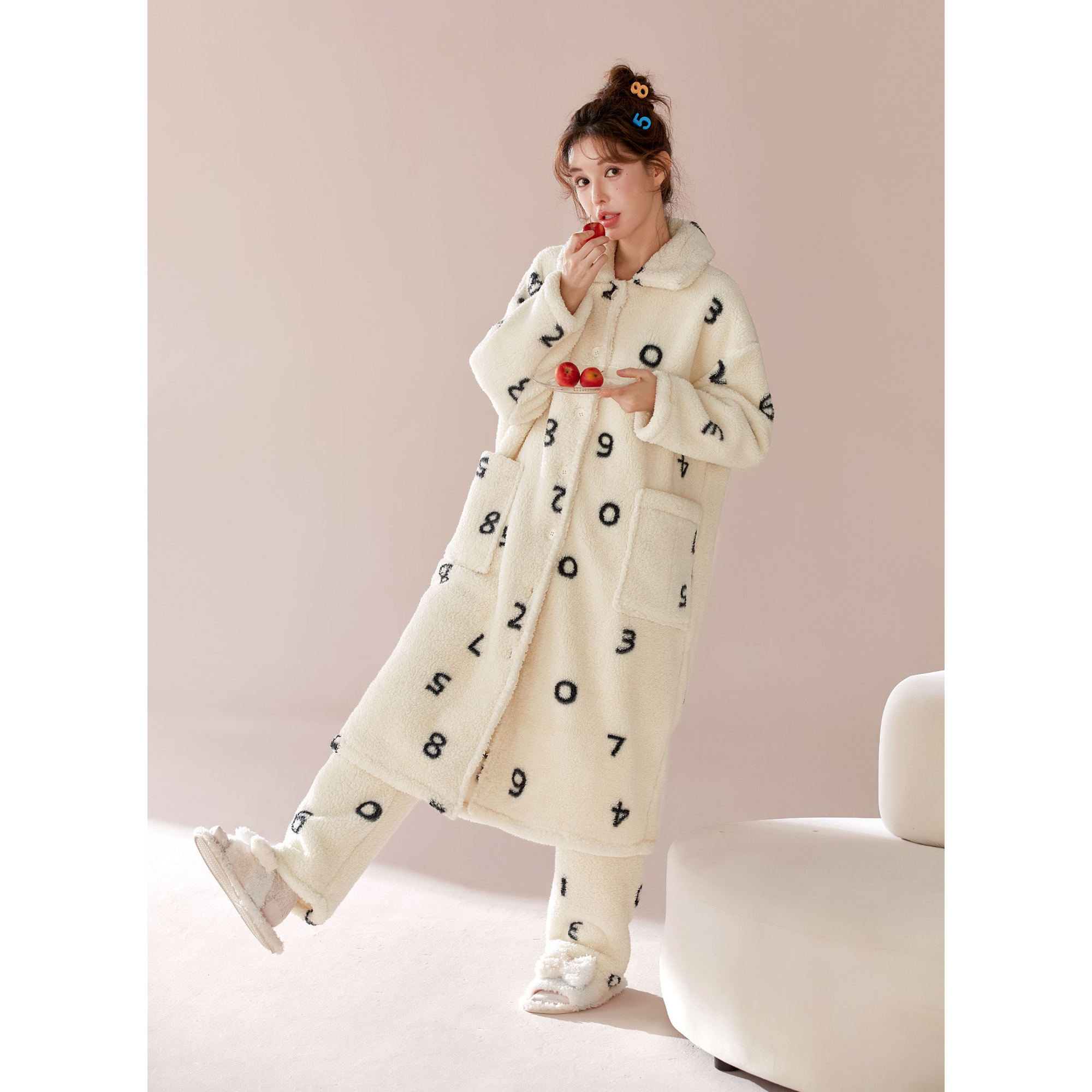 长袖北羔绒睡袍女V领开衫秋冬简约宽松家居服中长款睡裙
