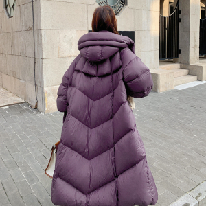 紫色宽松大被子超好看白鸭绒羽绒服女冬新长款过膝东北加厚面包服图片