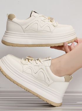 真皮大码女鞋41到43厚底小白鞋女2026春季新款休闲轻便运动板鞋42