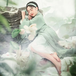 新款青蛇白蛇舞蹈服女童古装中国风古典演出连衣裙儿童魏晋风汉服