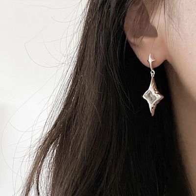 DOUDOUSTORE原创昼夜星光925银针四芒星甜酷星星潮酷耳环百搭耳饰