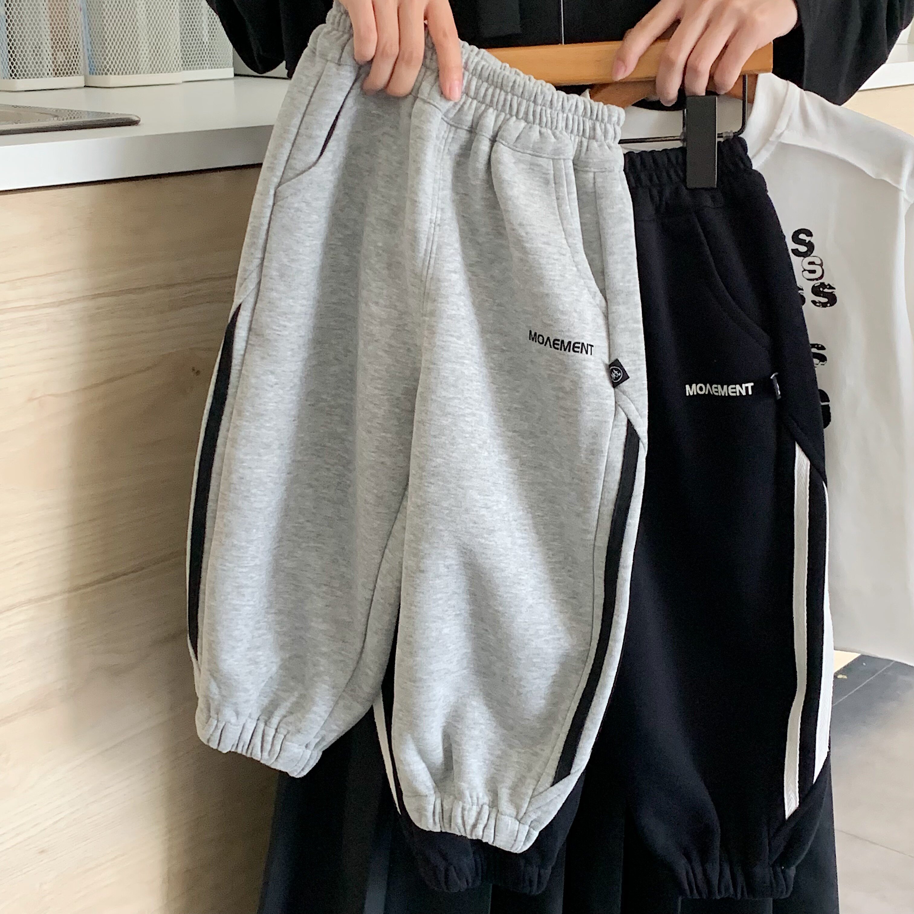 韩版专柜儿童运动裤宝宝秋冬季休闲裤男童束脚卫裤小童加绒裤子