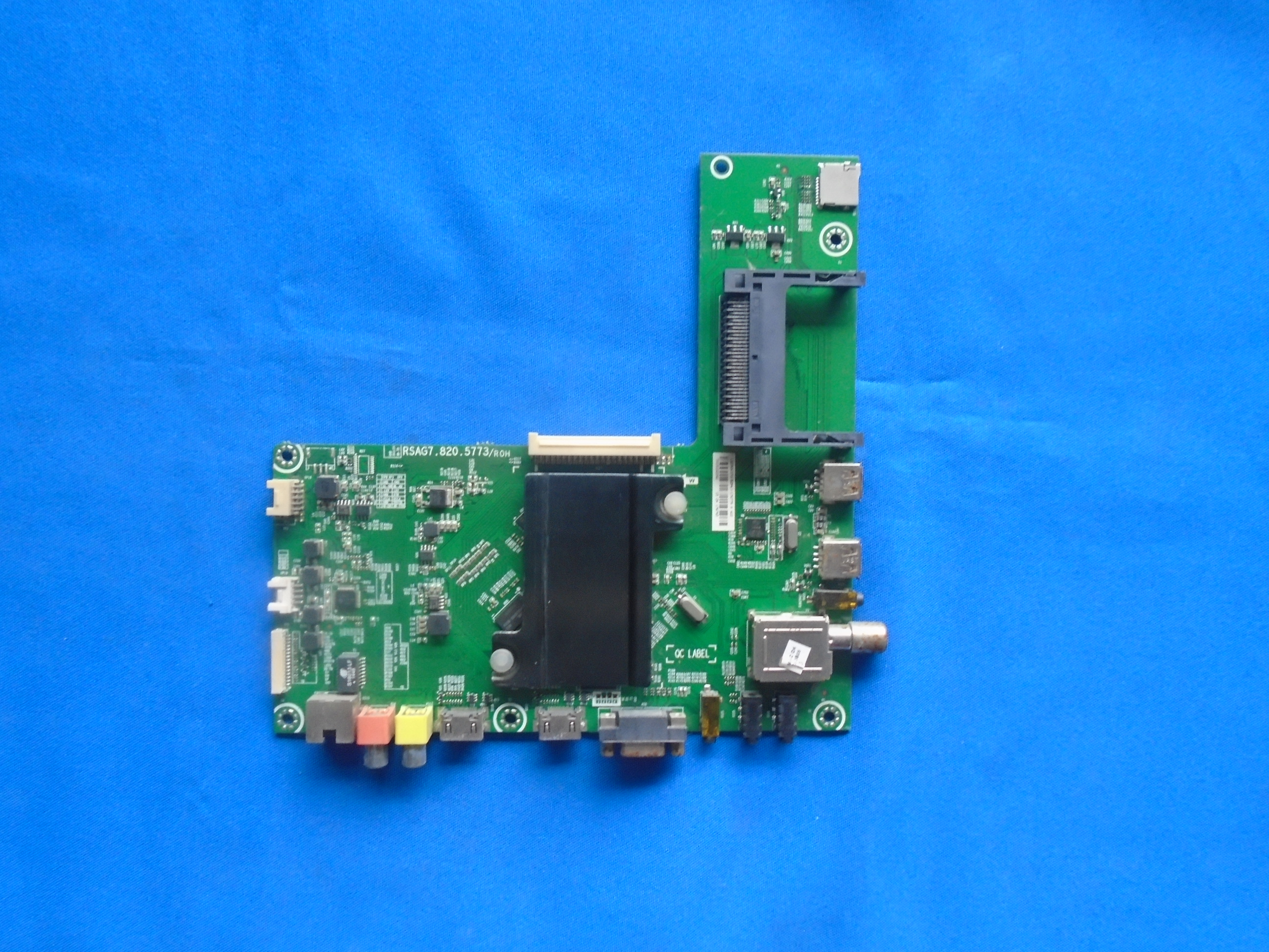 a原装海信LED50K370/176779主板RSAG7.820.5773屏HE500HF-B54