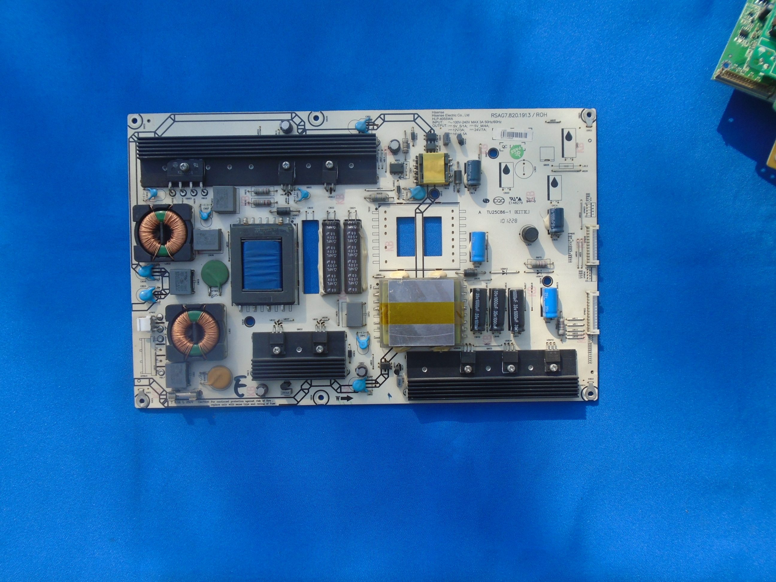 A原装海信 LED42K11P LED46K16X3D 电源板 RSAG7.820.1913