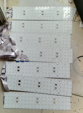 新原装 海信HZ65U9A 灯条SVH650A76-0D15-PBH-700PKG-8CELL-REV07