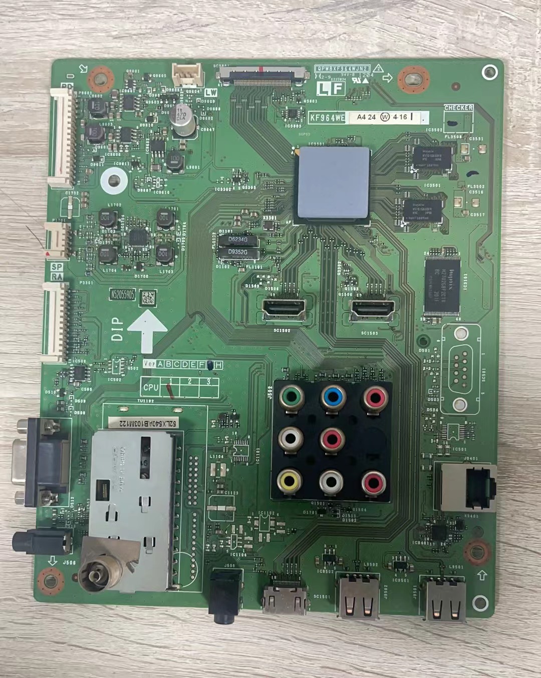 无修A原装夏普LCD-52LX540A 主板QPWBXF964WJN2 配屏LK520D3GV0RX