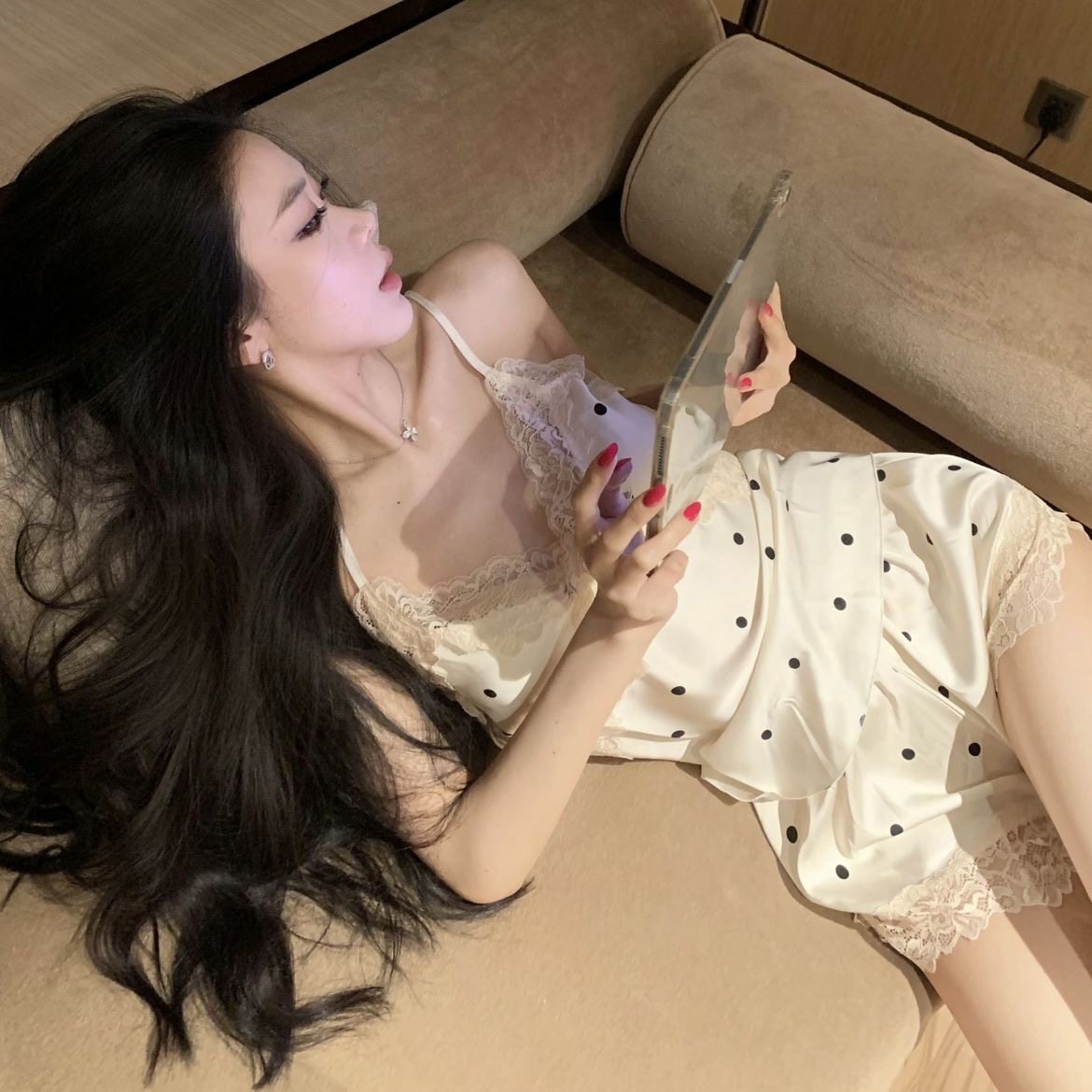 少女波点带胸垫吊带睡裤甜美纯欲性感睡裙女款冰丝睡衣套装家居服
