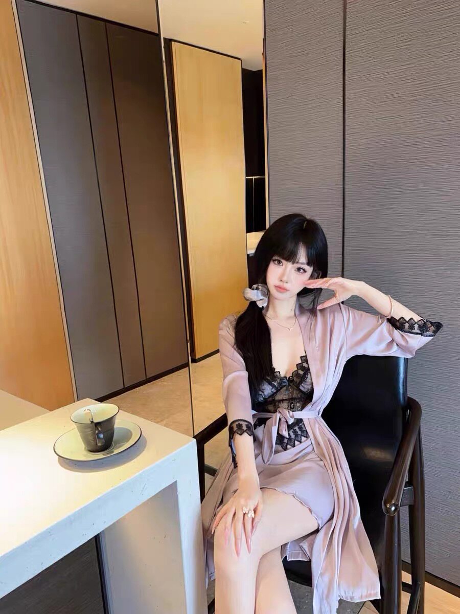 夏季冰丝蕾丝吊带睡裙带胸垫