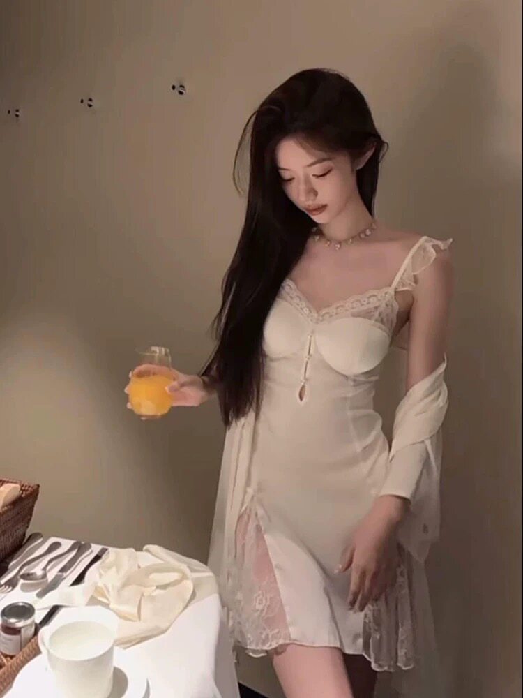 2026新款性感睡衣女款夏季冰丝高级感纯欲风法式薄款蕾丝吊带睡裙