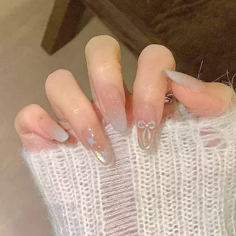 小红书爆款手工穿戴甲猫眼蝴蝶结奶蓝色法式渐变美甲片甜妹指甲