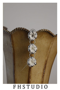 FHSTUDIO原创设计棉花形状羊毛花朵钢珠连接耳针饰品