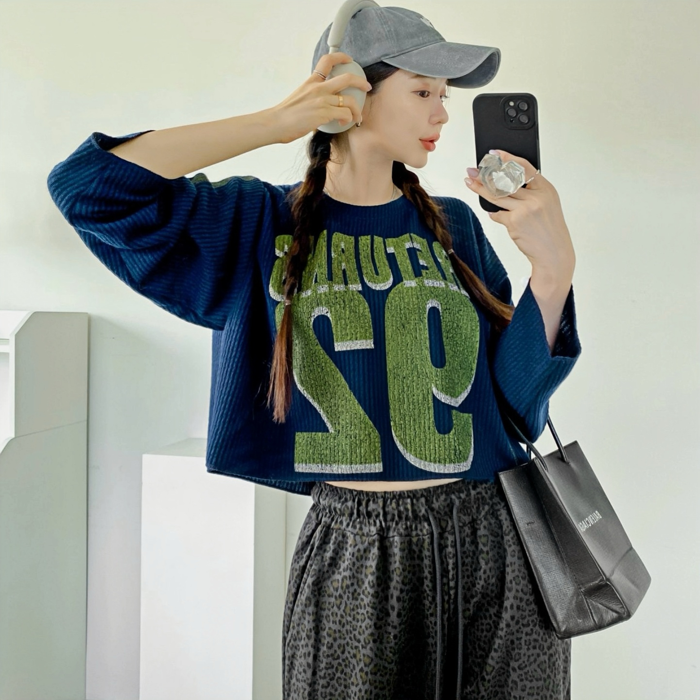 Daily韩国东大门正品代购25年秋新款92数字字母短腰小个子针织T恤