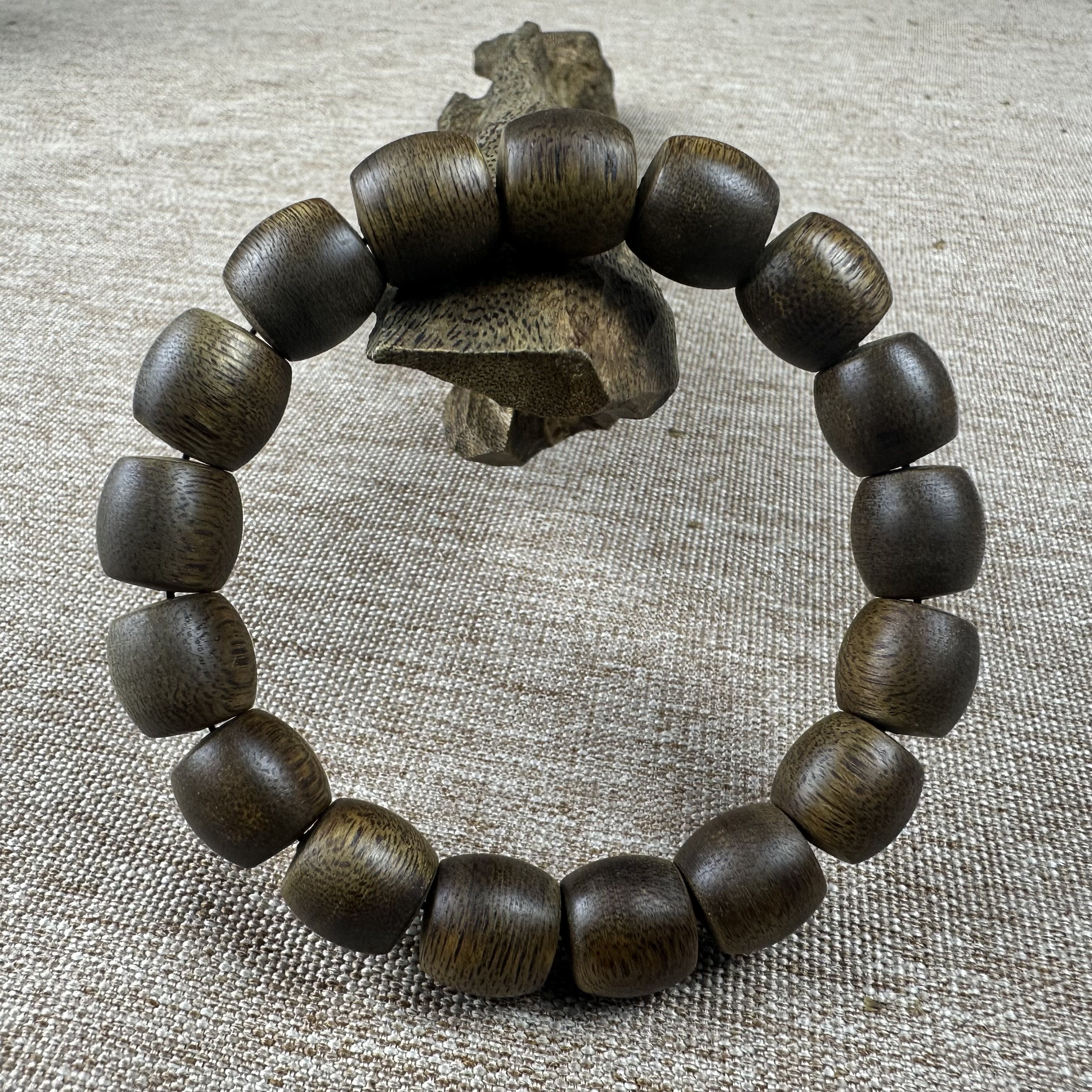 海南沉香真品男士专用卡12MM大气高级感鼓珠单圈手串盘玩亮面老料,饰品/流行首饰/时尚饰品新,沉香,淘宝优惠券,粉丝福利购,淘宝优惠卷