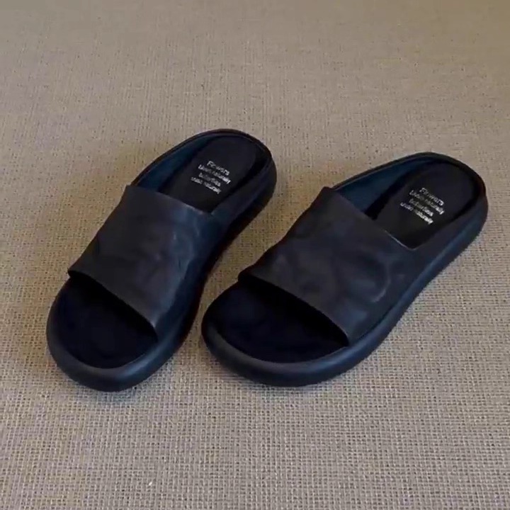 款简约百搭休闲沙滩凉拖鞋女