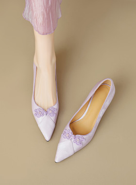 新中式国风尖头粗跟单鞋女气质妈妈中跟紫色真皮缎面高跟鞋