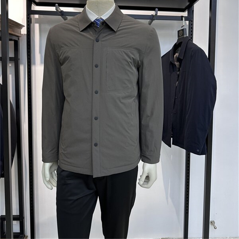 轻薄款商务休闲翻领衬衫款羽绒服