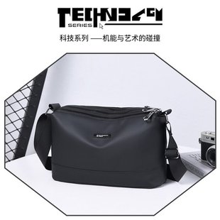 索亚特2025百搭新款大容量男士高级质感单肩包运动机能潮牌斜挎包