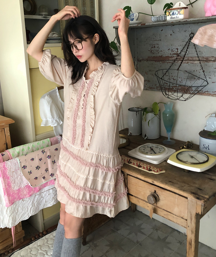 【cuckoo】韩国官网代购 from beginning 复古木耳花边中袖连衣裙