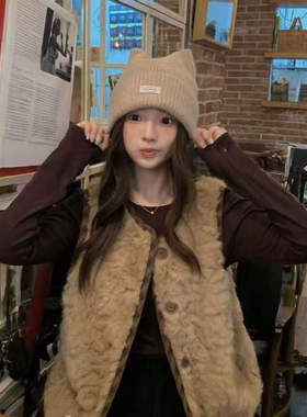 WS复古棕色小香风无袖外套女秋冬新款叠穿毛毛马甲坎肩背心上衣