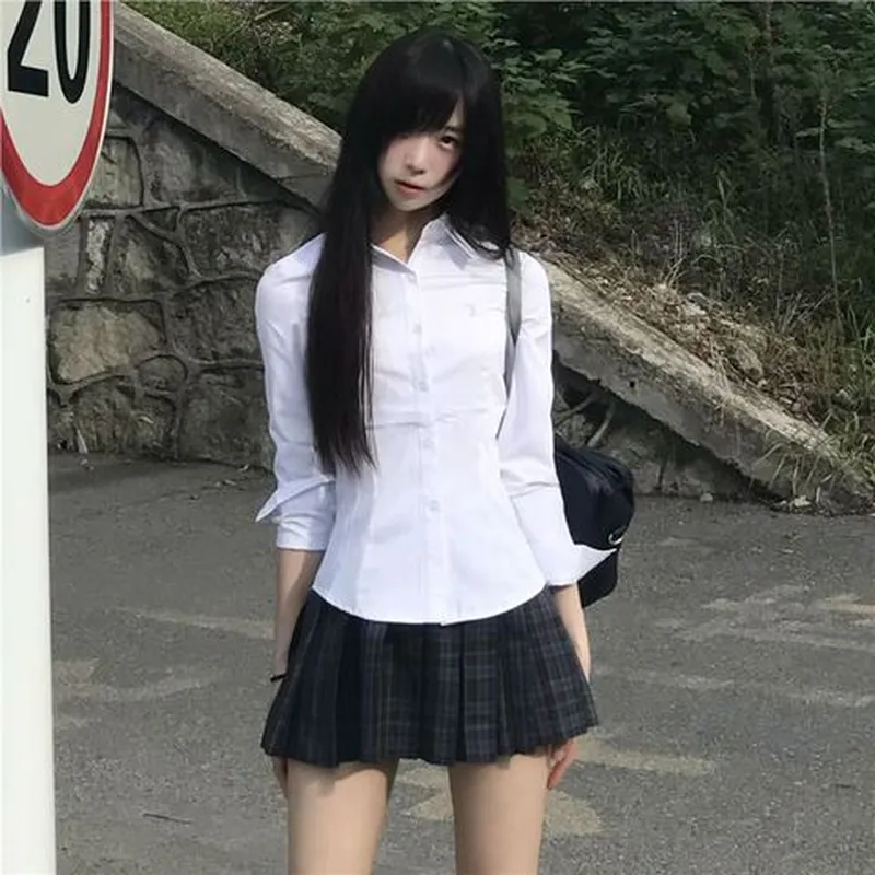 秋季衬衣女栀修身新品小刺绣川衬衫收腰白色学院风jk制服显瘦长袖