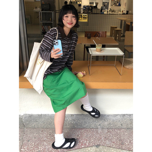 日系复古翠绿色简约直筒半身裙女夏学院风甜美遮胯显瘦中长包臀裙