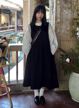 日系少女风宽松黑色背心连衣裙春夏学院风文艺无袖圆领显瘦背带裙