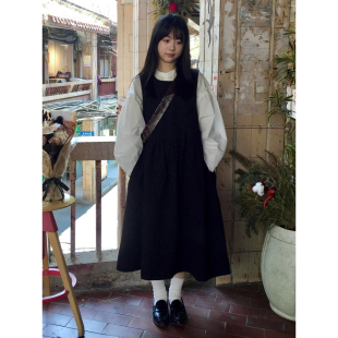 日系少女风宽松黑色背心连衣裙春夏学院风文艺无袖圆领显瘦背带裙