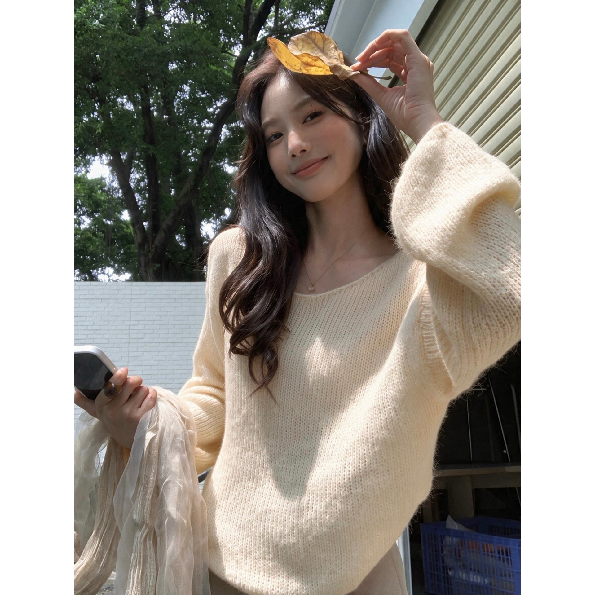 日系温柔风米白色圆领毛衣外穿女秋冬甜美纯色慵懒风宽松针织罩衫