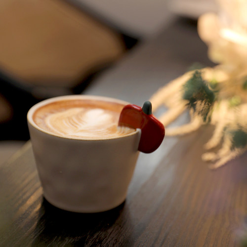 手握杯手作粗陶陶瓷杯复古咖啡杯