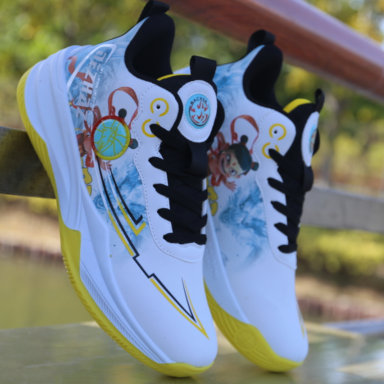 男鞋轻便耐磨舒适运动鞋皮面防水