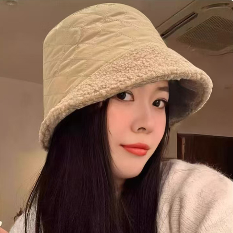 渔夫帽女秋冬羽绒棉菱形格水桶帽